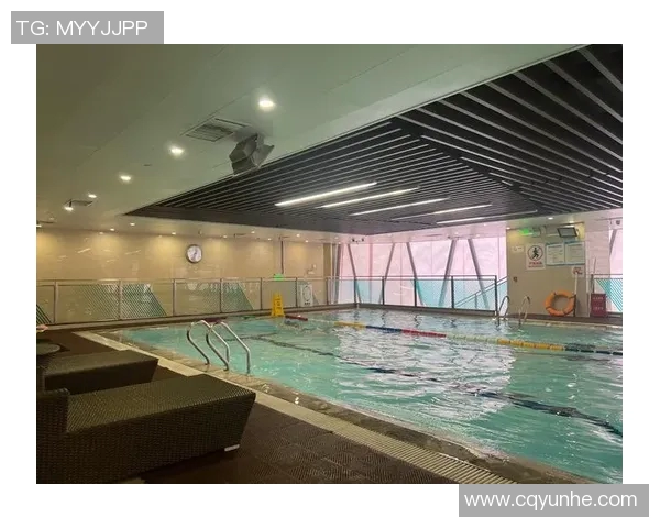 游泳健身：如何通过科学训练提升技巧与耐力，打造完美身形